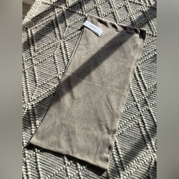 🌿Calvin Klein Infinity Scarf - Picture 5 of 5